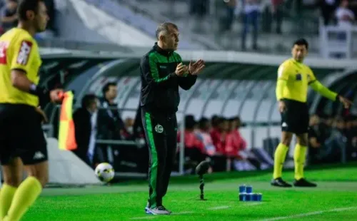 (Foto: Luiz Erbes/AGIF)