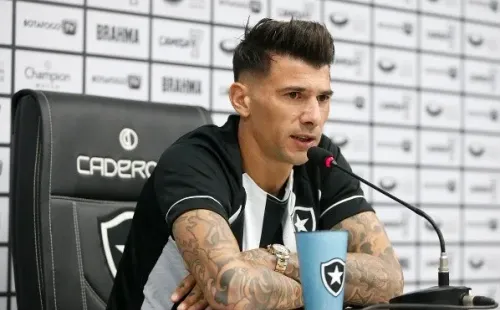 Cuesta: vínculo por empréstimo – Foto: Vitor Silva/ Botafogo