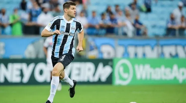 Foto: Pedro H. Tesch/AGIF - O zagueiro ainda não atuou em 2022