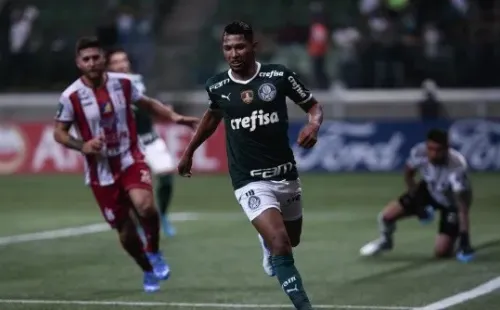 Rony se tornou o maior artilheiro do Palmeiras na Libertadores (Foto: Ettore Chiereguini/AGIF)