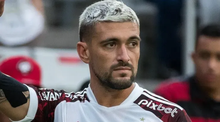 Robson Mafra/AGIF - Arrascaeta é mais um exemplo de gringos no Brasileirão.