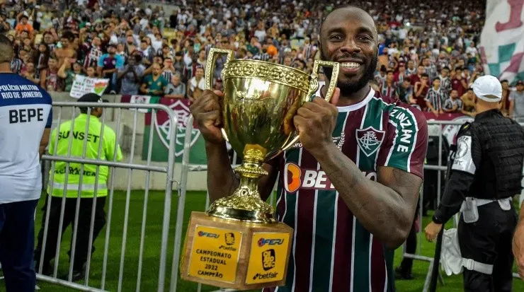 Thiago Ribeiro/AGIF - Manoel comemorando título do Carioca.