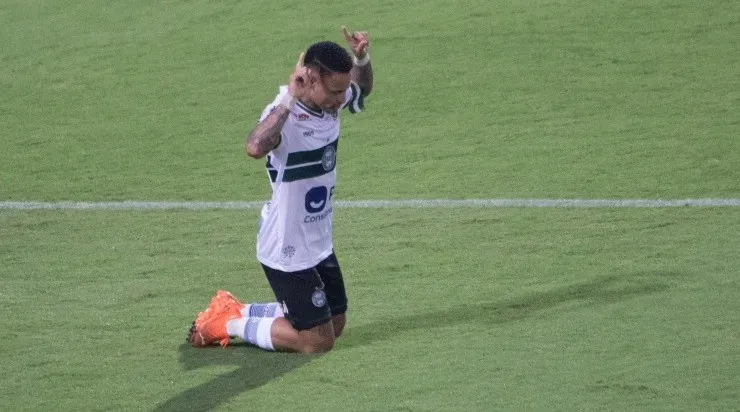 Robson Mafra/AGIF - Neilton está de volta ao Coxa.