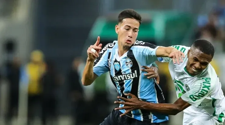 Foto: Pedro H. Tesch/AGIF - Gabriel Silva vem sendo observado de perto.