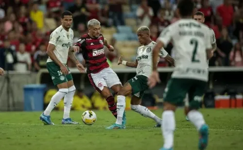 AGIF/ Flamengo e Palmeiras, no Maracanã, pelo Campeonato Brasileiro.