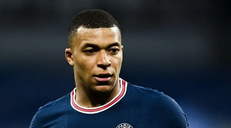 O PSG ainda não desistiu de renovar com Mbappé. Foto:Angel Martinez/Getty Images