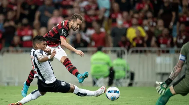 Everton Ribeiro está na mira do Cruzeiro para a próxima temporada. Foto:Jorge Rodrigues/AGIF