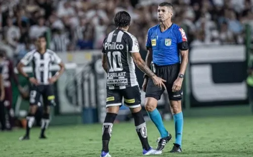 Foto: Heber Gomes/AGIF – Ricardo Goulart encontrou seu ex-time no último duelo na Serrinha