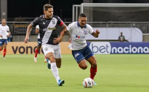 Renan Oliveira/AGIF/ Ponte Preta em campo pelo Bahia.