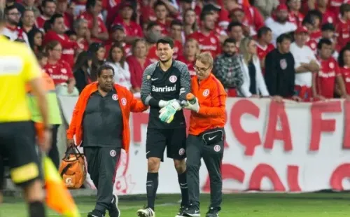 Keiller na reserva de Daniel – Foto: Jeferson Guareze/AGIF