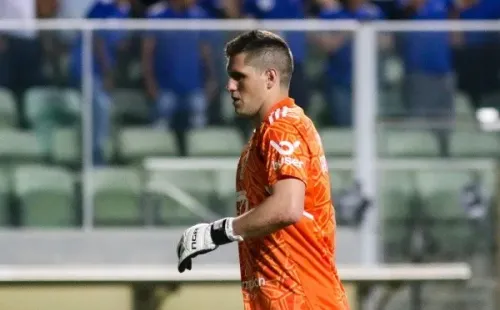Foto: Fernando Moreno/AGIF – Goleiro é titular absoluto de Pezzolano e está há seis jogos sem sofrer gol