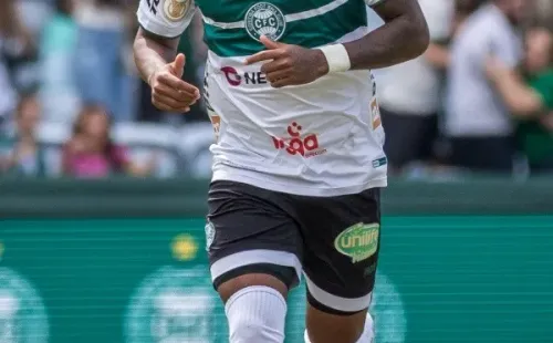 ((Foto: Robson Mafra/AGIF) Igor Paixão está na mira do Flamengo