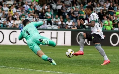 Foto: Robson Mafra/AGIF