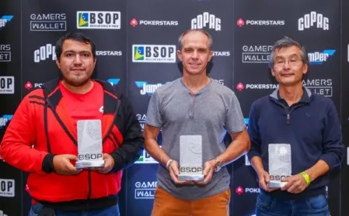 Pódio do torneio (Foto: Rafael Terra/BSOP)