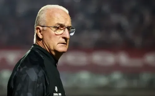 Foto: Marcello Zambrana/AGIF – Dorival recuperou jogadores sem confiança em breve passagem pelo Ceará