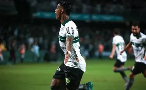 Foto: Divulgação/Coritiba - O atacante garantiu o empate contra o São Paulo