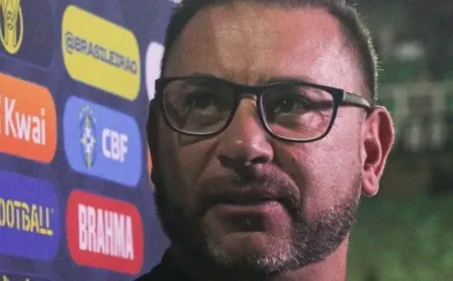 Turco Mohamed está pressionado no comando do Atlético-MG (Foto: Fernando Moreno/AGIF)