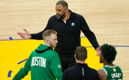 Thearon W. Henderson/Getty Images/ Finais NBA | 'Vamos trazer a série de volta para San Francisco', promete o técnico dos Celtics após derrota desta terça.