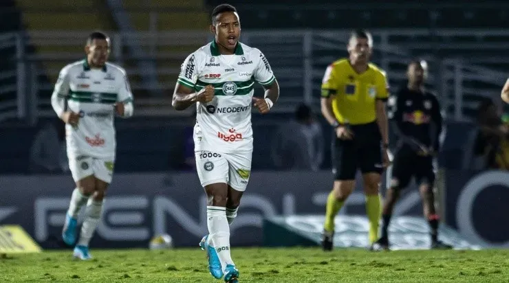 Foto: Diogo Reis/AGIF - Igor Paixão: atacante ingressou no 2º tempo e deixou sua marca