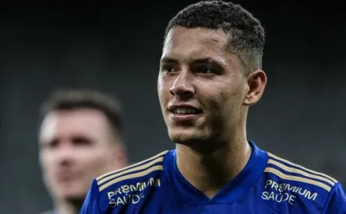 Foto: Gustavo Aleixo/Cruzeiro – Lateral vinha defendendo Guarani por empréstimo, mas tendência é saída para exterior