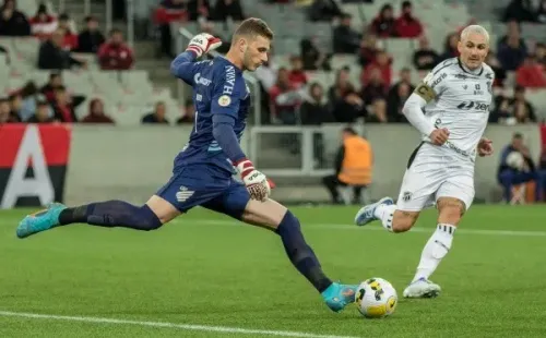 Foto: Robson Mafra/AGIF