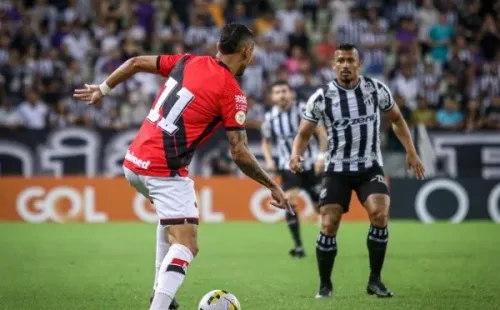 Lucas Emanuel/AGIF/ Ceará em campo pelo Brasileirão.