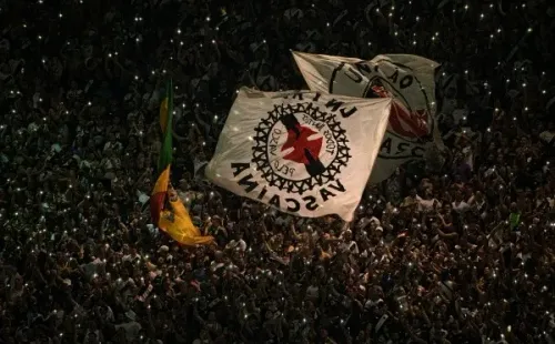 Jorge Rodrigues/AGIF/ Torcida do Vasco.