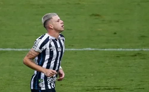 Foto: Marcello Zambrana/AGIF – Jobson deve ser empestado ao Náutico