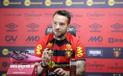 Giovanni: fora do jogo contra o Cruzeiro – Foto: Anderrson Stevens/Sport