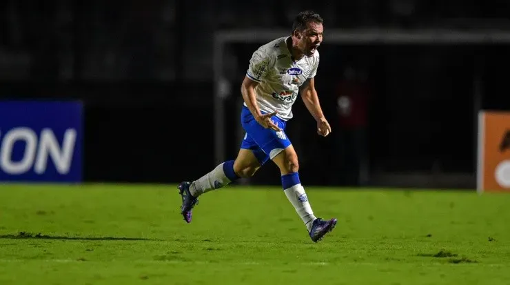 Thiago Ribeiro/AGIF - Renato Cajá não está nos planos da Ponte.