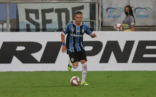 Foto: Maxi Franzoi/AGIF – Pedro Lucas é novidade entre os relacionados de Roger Machado