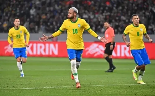 (Photo by Kenta Harada/Getty Images) Kaká fala por qual motivação Neymar não foi eleito o melhor jogador do mundo