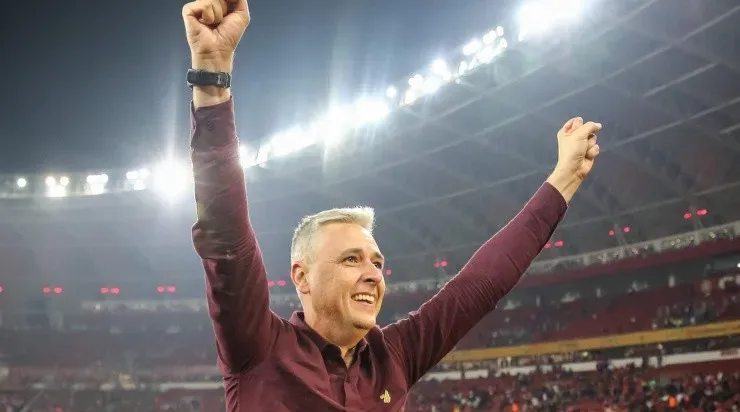 Foto: Pedro H. Tesch/AGIF - O treinador conquistou títulos importantes no Furacão