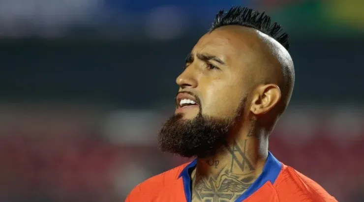 Foto: Marcello Zambrana/AGIF - Vidal já foi confirmado no Flamengo.