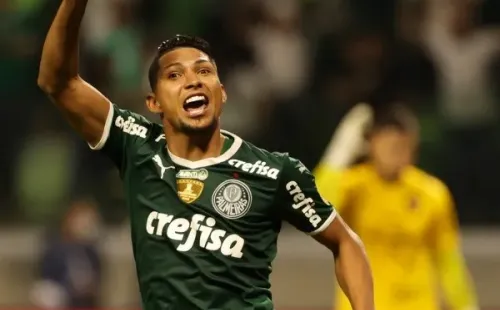 Abel Ferreira confirmou que Rony será o títular do Palmeiras mesmo com as chegadas de Flaco López e Merentiel. Foto: César Greco/ Palmeiras