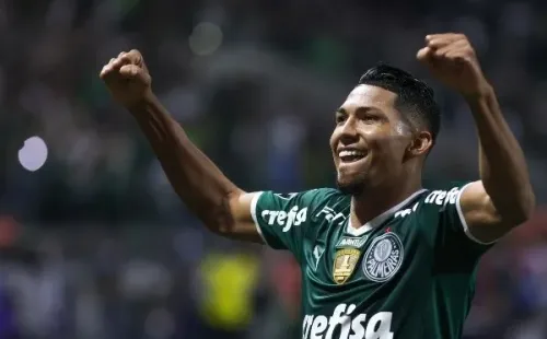 Rony marcou contra o Cerro Porteño (Foto: Marcello Zambrana/AGIF)