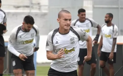 Diego Almeida/PontePress/ Felipe Amaral é desfalque no duelo da Ponte Preta contra o CSA.