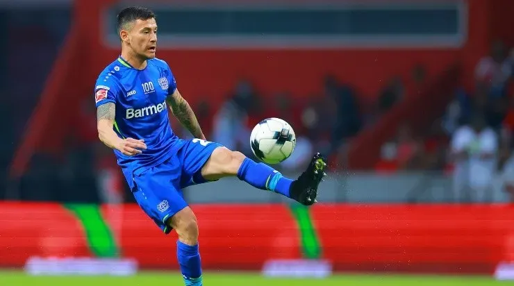 Foto: Hector Vivas/Getty Images/México: Aránguiz: não conseguiu acordo com os alemães para deixar o clube