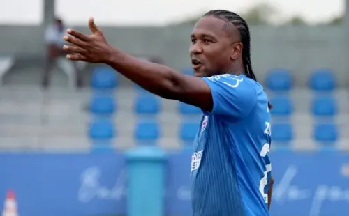 Rodallega: esperança de gols no ataque – Foto: Felipe Oliveira/Bahia