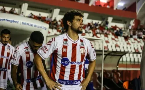 @TiagoCaldas / CNC/ Vitor Ferraz não tem lesão e poderá enfrentar a Chapecoense.