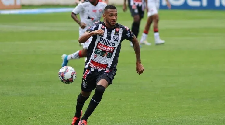 Joao Vitor Rezende Borba/AGIF - Gustavo Coutinho, atacante.
