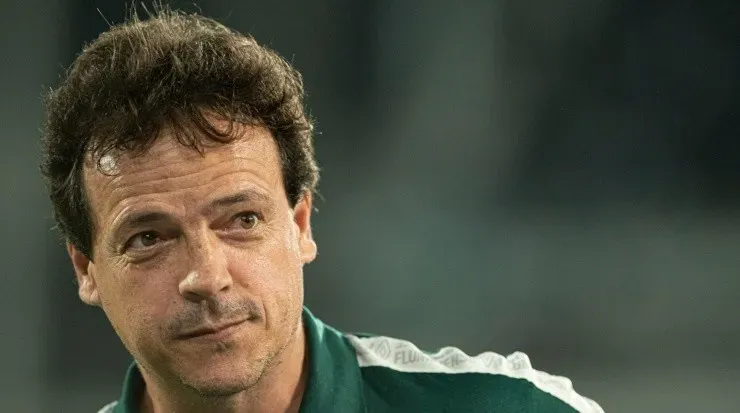 Foto: Jorge Rodrigues/AGIF - Diniz foi exaltado por Neymar.