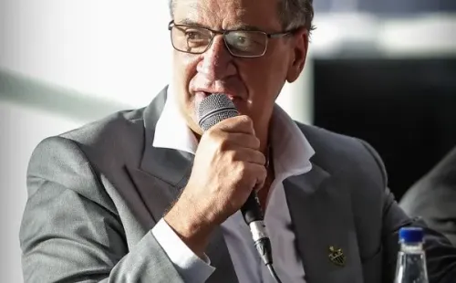 ( Fotos: Bruno Cantini / Agência Galo / Atlético) Rodrigo Caetano renova por quatro anos com o Atlético