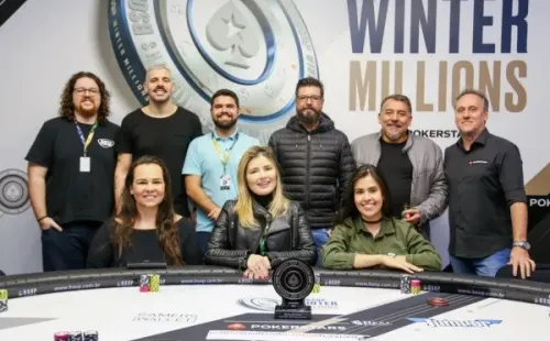 Mesa final Torneio da Imprensa (Foto: Rafael Terra/BSOP)