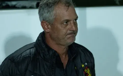 Foto: Joao Vitor Rezende Borba/AGIF – Lisca dirigiu o Sport em quatro partidas e venceu apenas um jogo