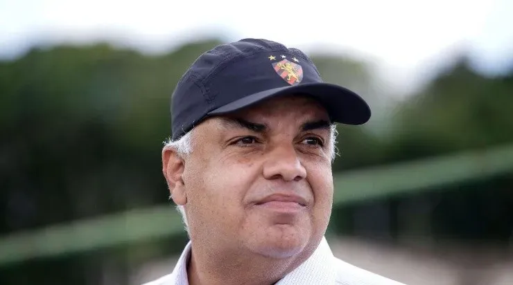 Yuri Romão detonou o presidente do Santos Andrés Rueda. Foto: Anderson Stevens/ Sport