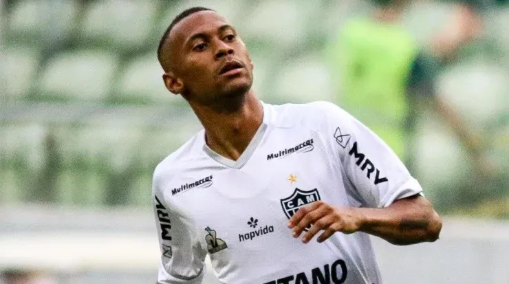 Foto: Fernando Moreno/AGIF - Ademir ganhou várias chances com Turco pelo Galo.