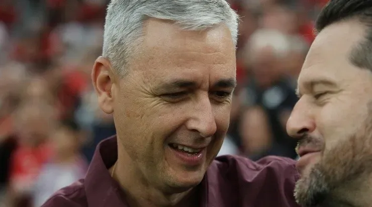 Tiago Nunes se declarou ao Athletico Paranaense. Foto:Gabriel Machado/AGIF