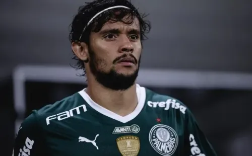 Foto:Ettore Chiereguini/AGIF | Scarpa responde sobre quanto vale a canhota