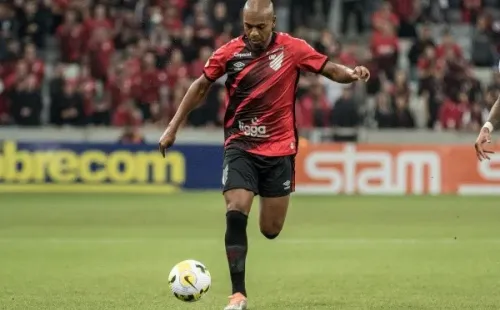 Foto: Robson Mafra/AGIF